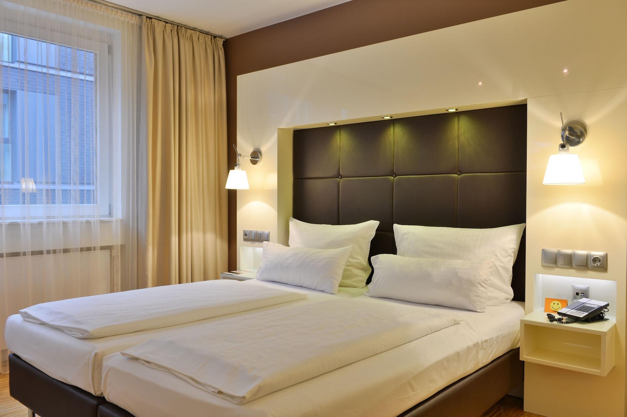 Hotel Santo Кёльн Экстерьер фото